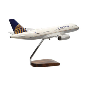 High Flying Models Aircraft Models Airbus A319-100 United Airlines (Continental Merger Livery) Large Mahogany Model