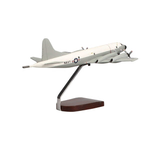 High Flying Models Aircraft Models Lockheed Martin P-3C Orion® (Hi-Vis White/Grey) Large Mahogany Model
