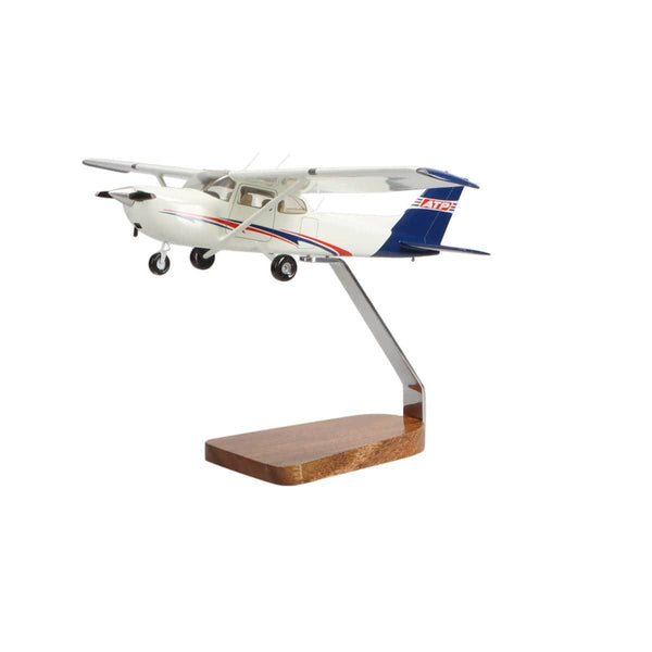 ATP Cessna® 172 Skyhawk Clear Canopy Large Mahogany Model