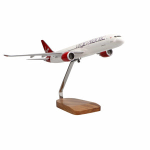 Boeing 787-9 Virgin Atlantic Birthday Girl Large Mahogany Model