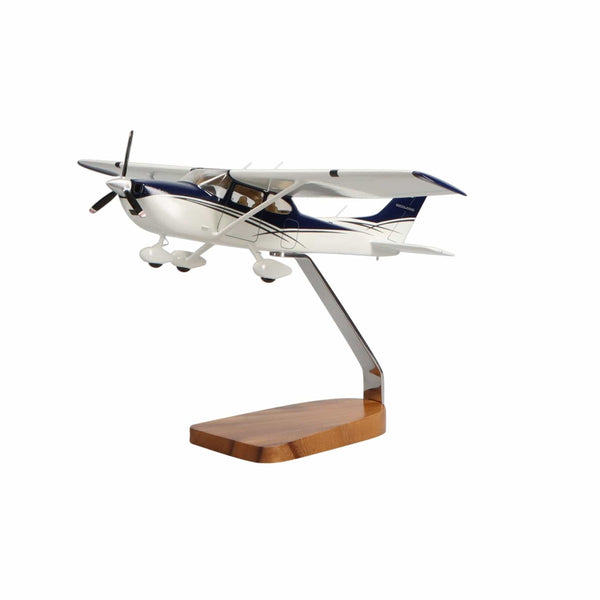 Cessna® Turbo Skylane Clear Canopy Large Mahogany Model