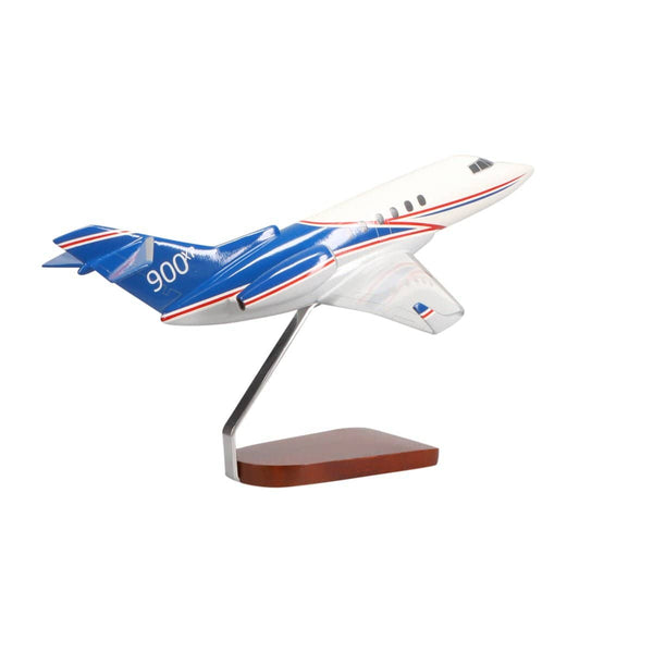 Hawker® 900XP Large Mahogany Model