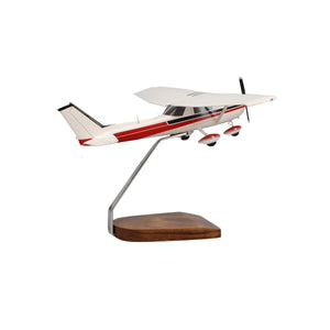 Cessna 150 / 152 Large Mahogany Model