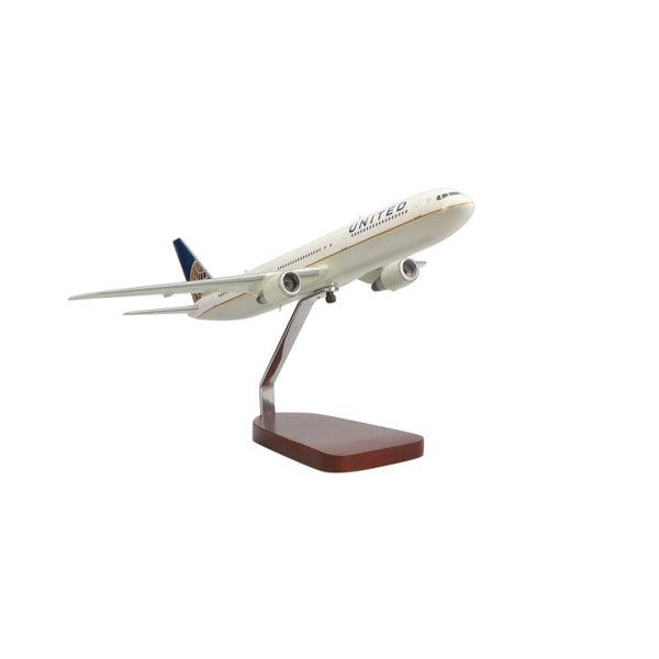Boeing™ 767-400 United Airlines (Continental Merger Livery) Limited Edition Large Mahogany Model - PilotMall.com
